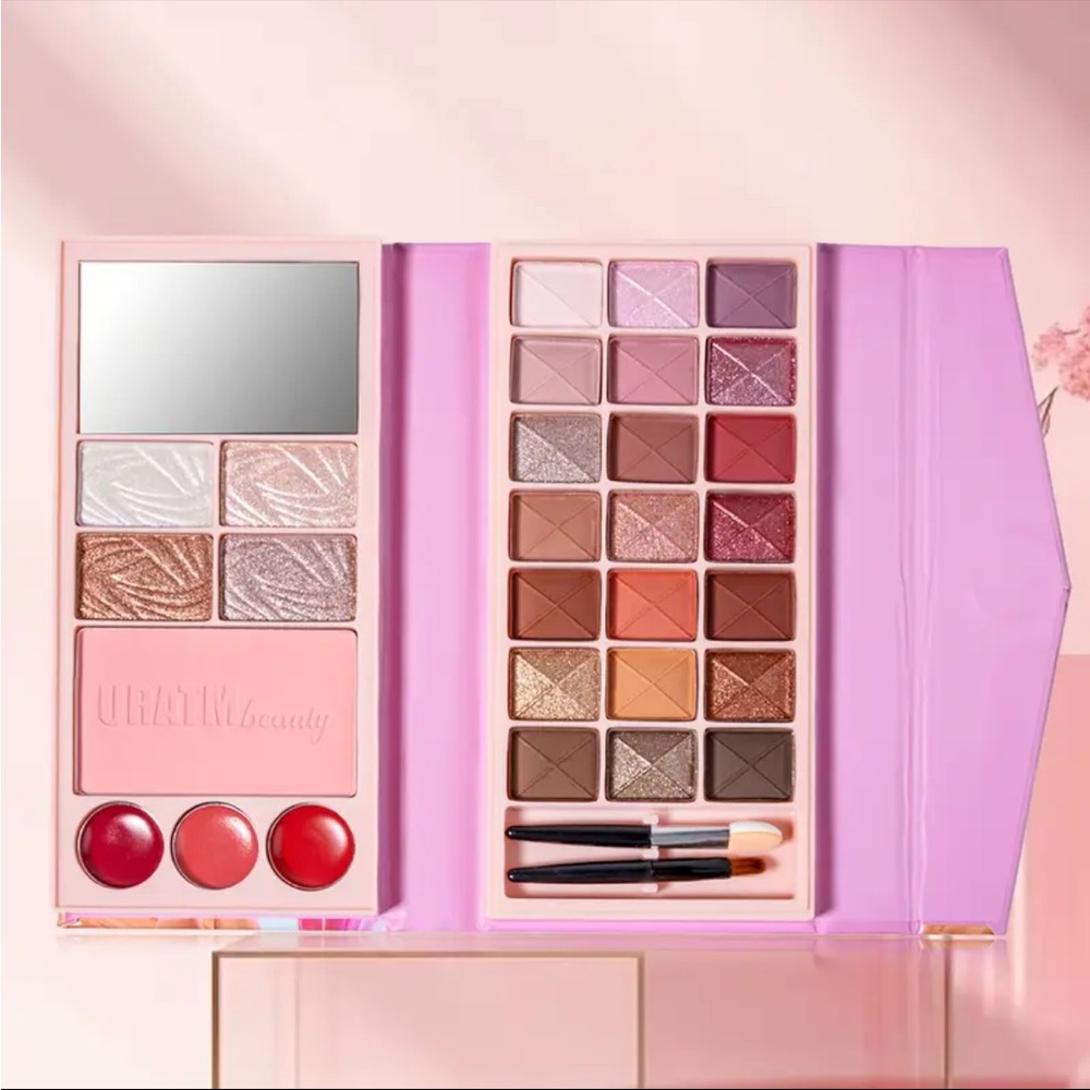 ❤️⭐ Eyeshadow and Lip Palette - Pink and Brown